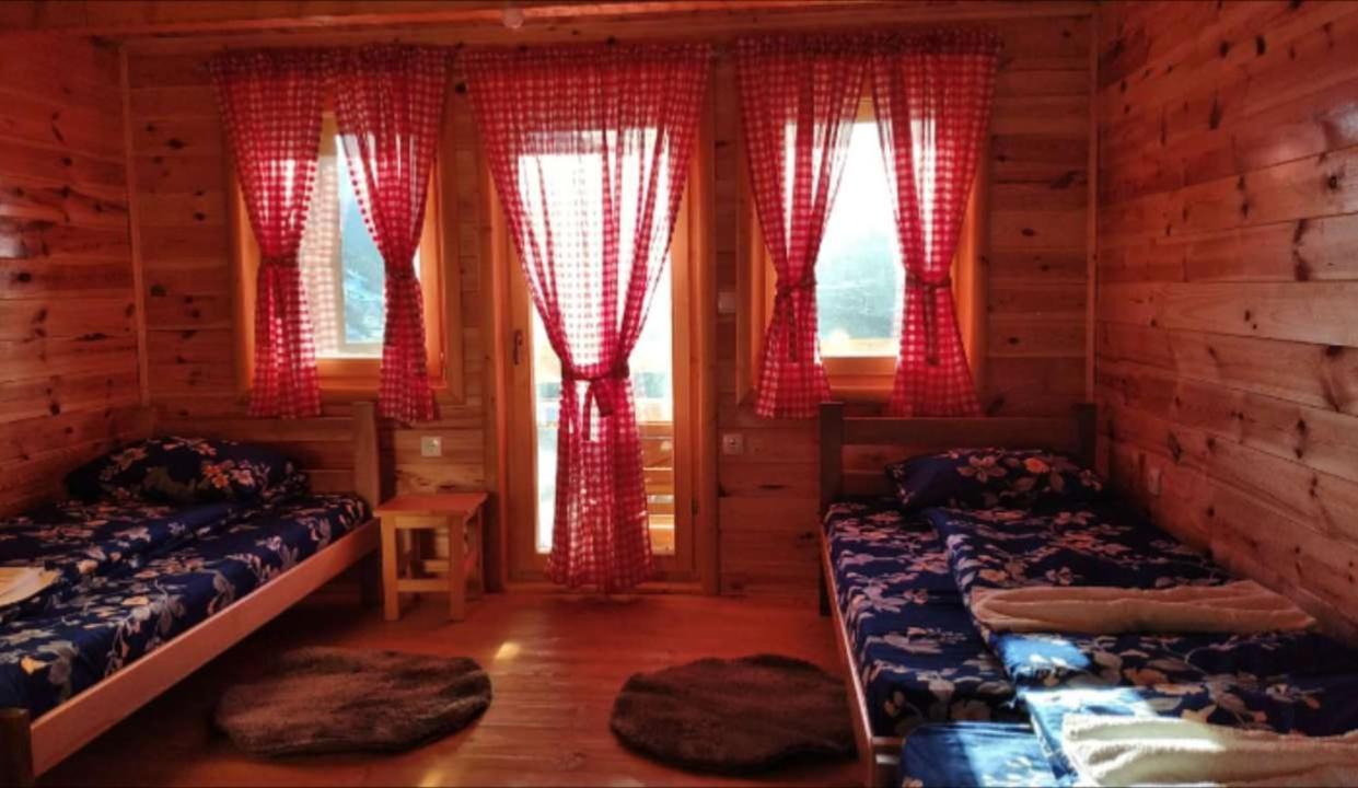 Eco Village Jasavic Plav Extérieur photo
